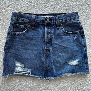 LEVI’S icon skirt